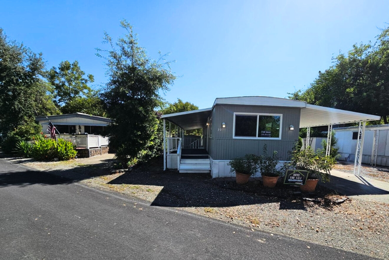 RV Sites & Mobile Homes